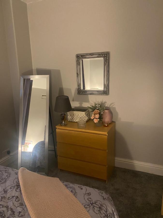 1 Bedroom Spacious Apartment Lytham St Annes Kültér fotó